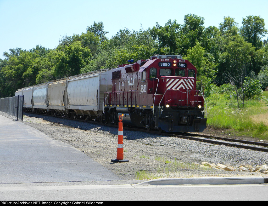 HLCX 3880 Passing Amcor 